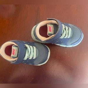 Toddler girl Nike tennis shoes